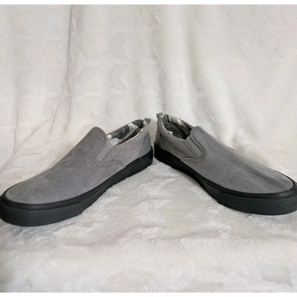 Youth Boy's Old Navy Slip On Sneakers - Size 6